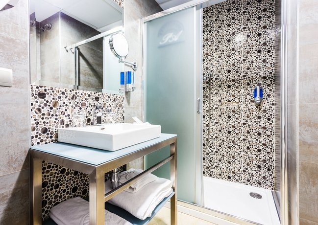 Imagen de la habitación del Hotel Patio De La Alameda. Foto 11