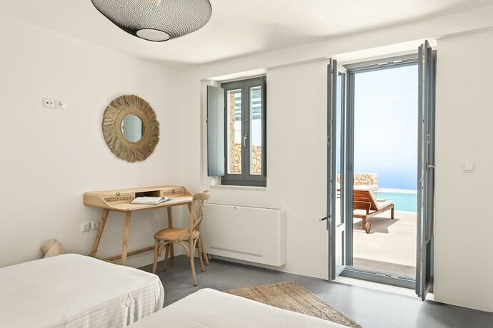 Imagen de la habitación del Hotel Patio Villas. Foto 17