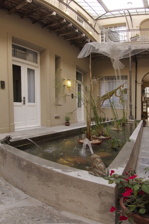 Imagen general del Hotel Patios De San Telmo. Foto 5