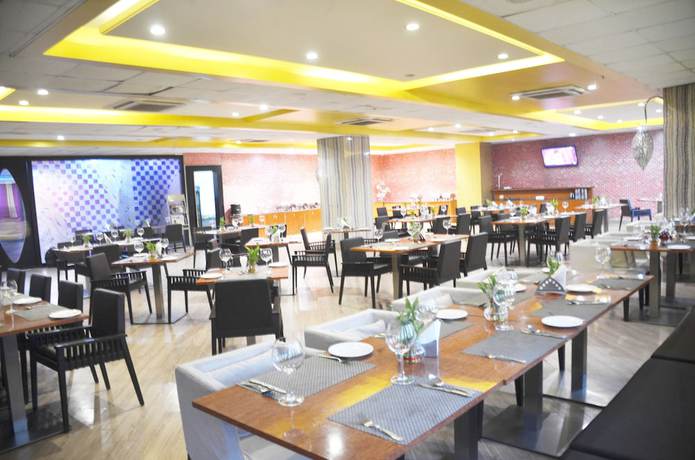 Imagen del bar/restaurante del Hotel Patliputra Exotica. Foto 3