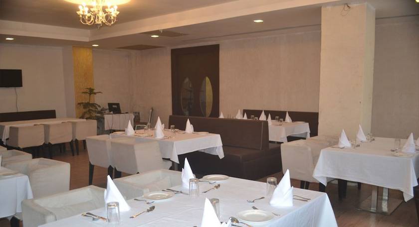 Imagen del bar/restaurante del Hotel Patliputra Nirvanaa. Foto 1