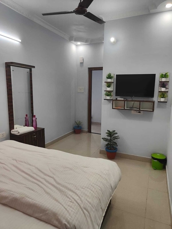 Imagen de la habitación del Hotel Patna Sahib Inn. Foto 12