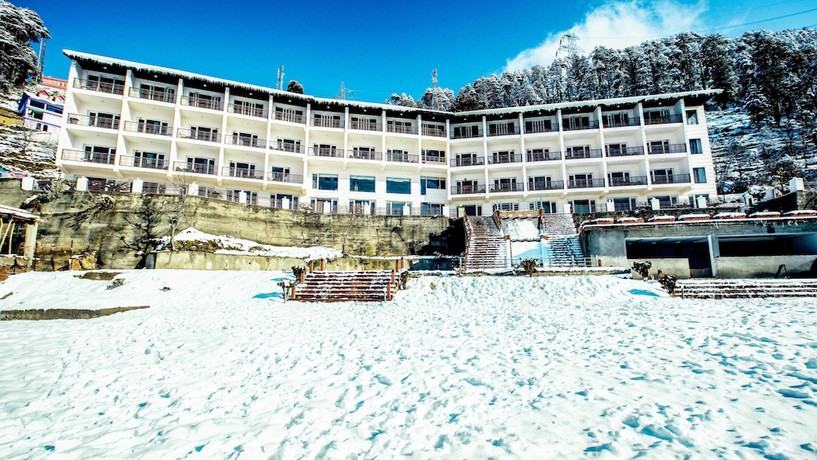 Imagen de los exteriores del Hotel Patnitop Heights. Foto 19