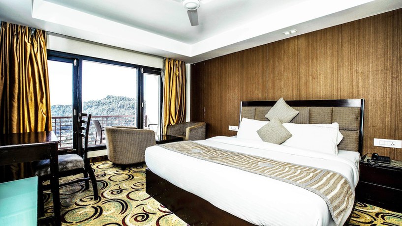 Imagen de la habitación del Hotel Patnitop Heights. Foto 9