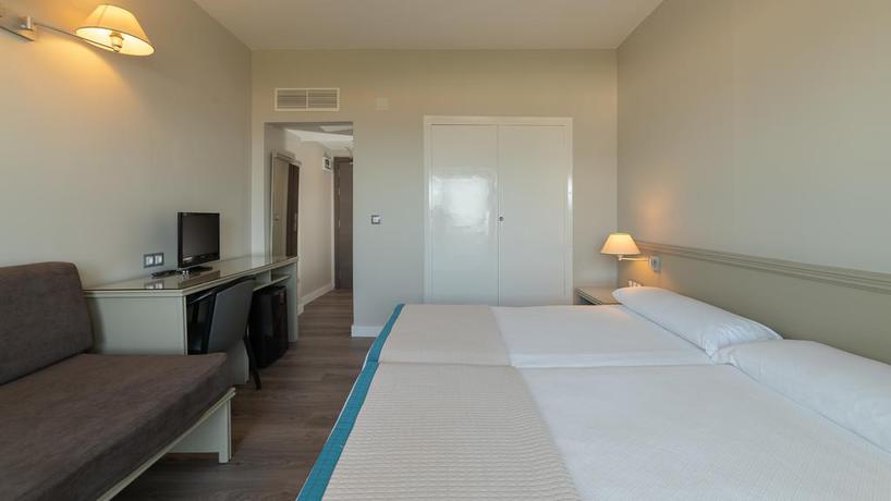 Imagen de la habitación del Hotel Pato Rojo. Foto 5