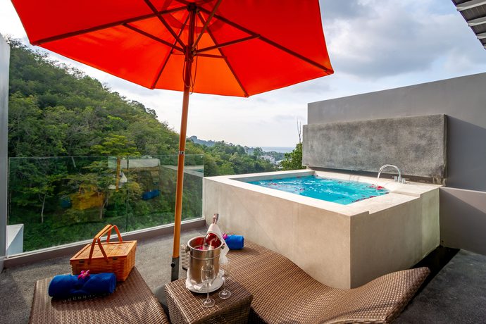 Imagen de la habitación del Hotel Patong Bay Hill Resort. Foto 5