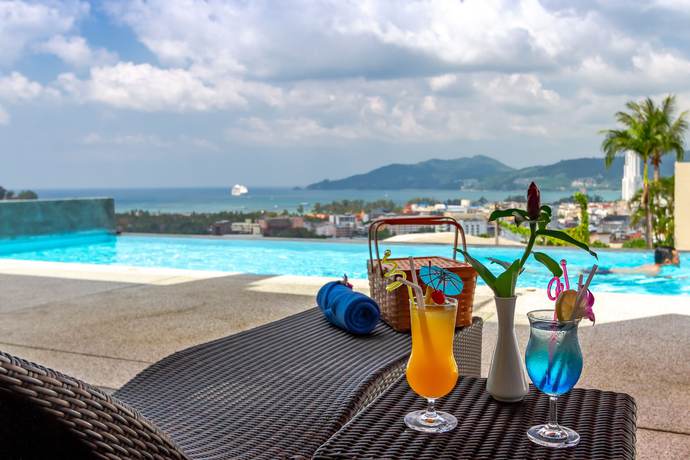 Imagen de la habitación del Hotel Patong Bay Hill Resort. Foto 9