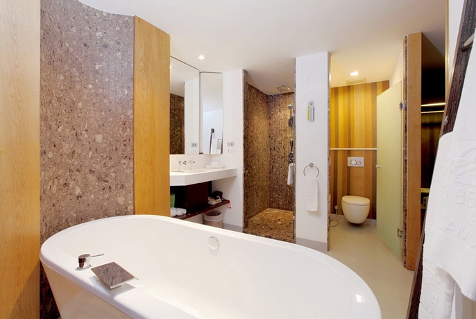 Imagen de la habitación del Hotel Patong Beach. Foto 11