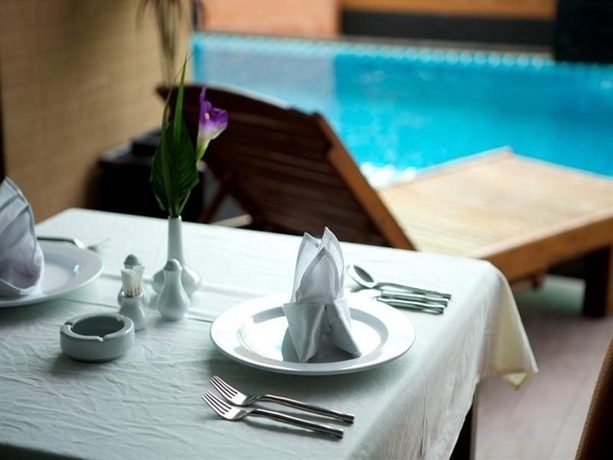 Imagen general del Hotel Patong City Hotel Phuket. Foto 1