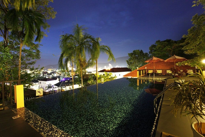 Imagen de la piscina del Hotel Patong Cottage. Foto 15