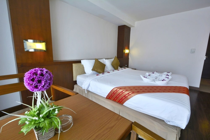 Imagen de la habitación del Hotel Patong Palace. Foto 2