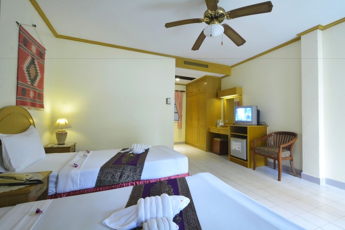 Imagen de la habitación del Hotel Patong Palace. Foto 4