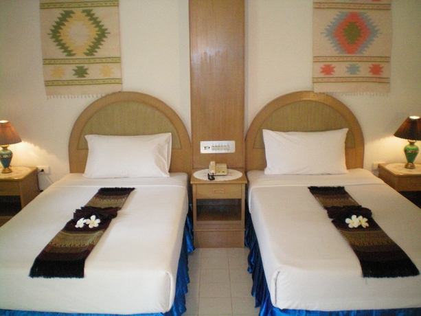 Imagen de la habitación del Hotel Patong Palace. Foto 5