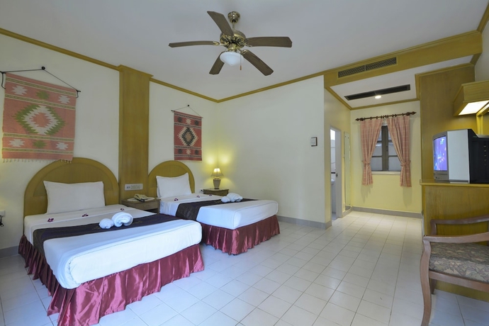 Imagen de la habitación del Hotel Patong Palace. Foto 13