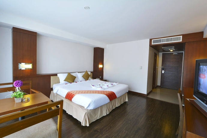 Imagen de la habitación del Hotel Patong Palace. Foto 14