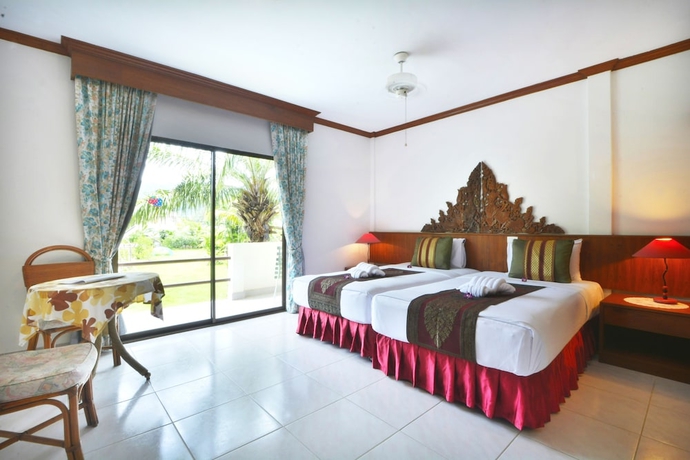 Imagen de la habitación del Hotel Patong Palace. Foto 17