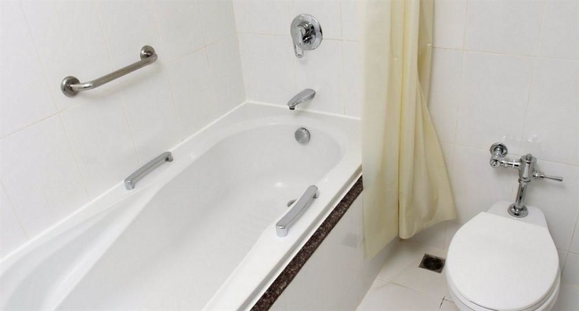 Imagen de la habitación del Hotel Patong Resort. Foto 5