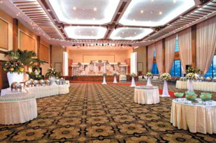Imagen de los interiores del Hotel Patra Comfort Bandung hotel. Foto 7