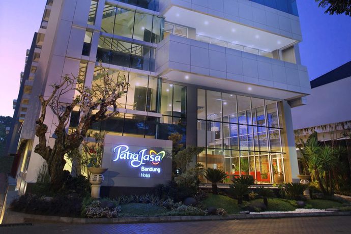 Imagen general del Hotel Patra Comfort Bandung hotel. Foto 1