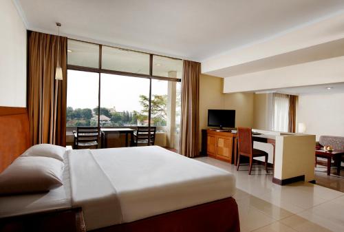 Imagen de la habitación del Hotel Patra Semarang Hotel and Convention. Foto 7