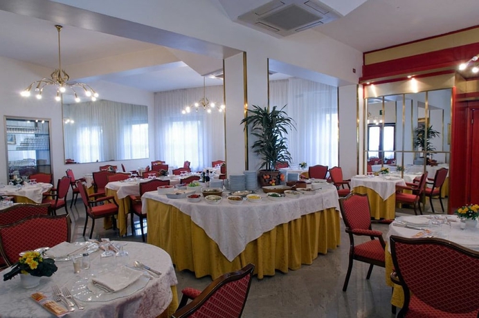 Imagen del bar/restaurante del Hotel Patria, Chianciano Terme. Foto 3