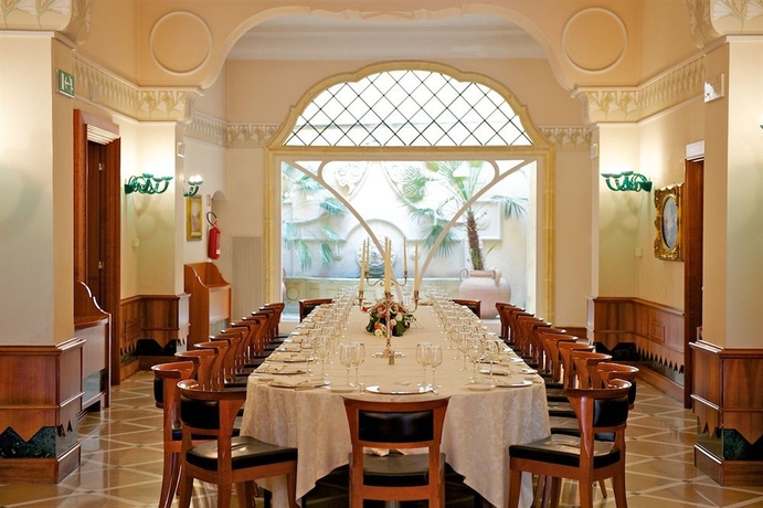 Imagen del bar/restaurante del Hotel Patria Palace Lecce. Foto 2