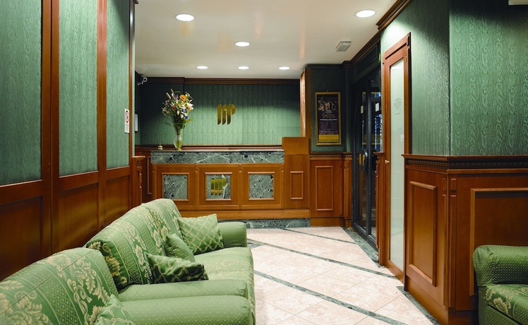 Imagen de los interiores del Hotel Patria, Plaza de la Rep&uacute;blica. Foto 18