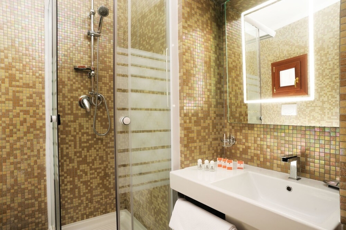 Imagen de la habitación del Hotel Patria, Plaza de la Rep&uacute;blica. Foto 16