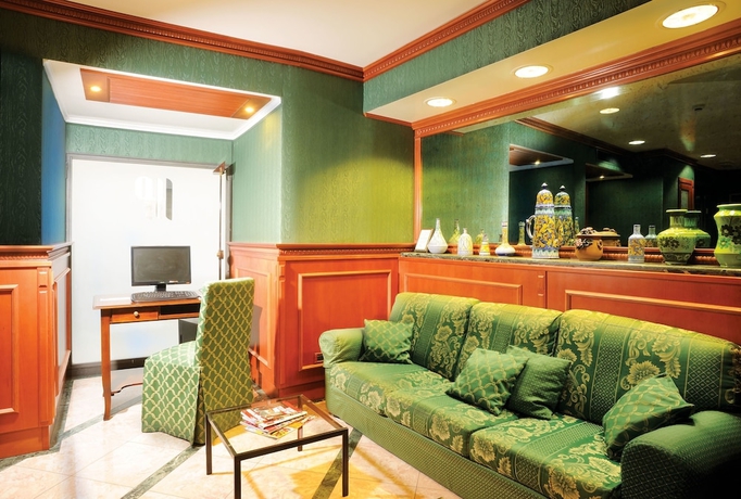 Imagen de los interiores del Hotel Patria, Roma. Foto 19