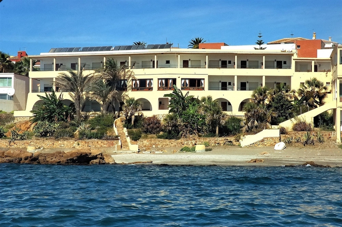 Imagen de los exteriores del Hotel Patricia. Foto 13