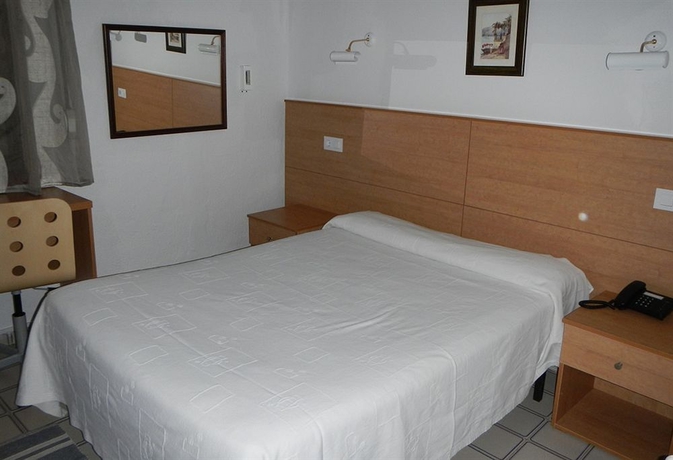Imagen de la habitación del Hotel Patricia. Foto 9