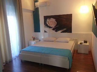 Imagen general del Hotel Patricia, Tirana. Foto 8