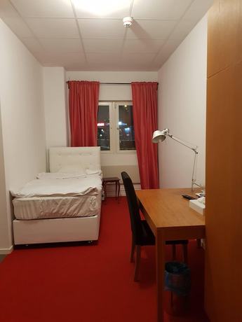 Imagen de la habitación del Hotel Patrician. Foto 7