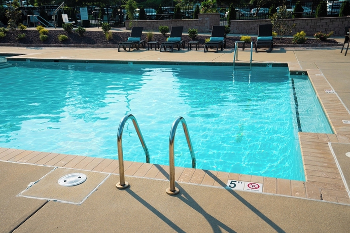 Imagen de la piscina del Hotel Patriots Inn. Foto 17