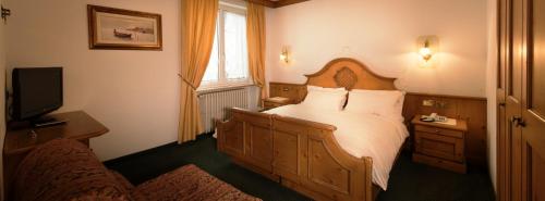 Imagen de la habitación del Hotel Patrizia Dolomites Glamour. Foto 6