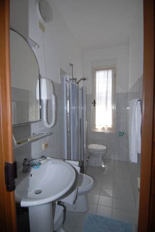 Imagen de la habitación del Hotel Patrizia, Massa. Foto 11