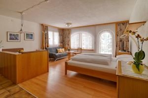 Imagen de la habitación del Hotel Patschei Trid. Foto 2