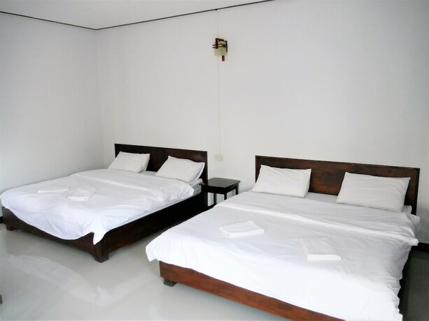 Imagen de la habitación del Hotel Pattana Resort. Foto 15
