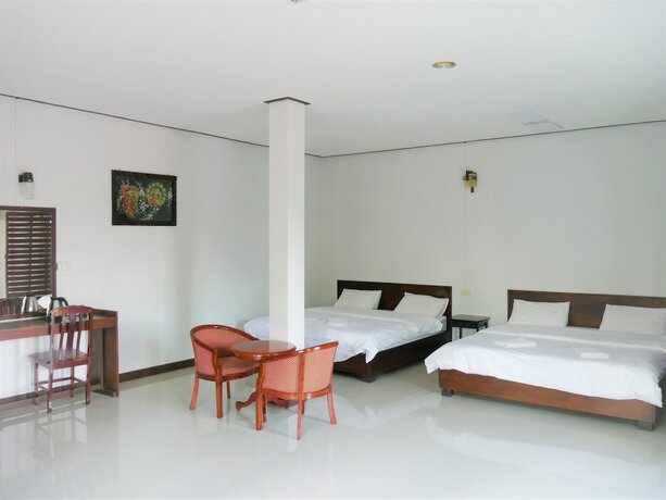 Imagen de la habitación del Hotel Pattana Resort. Foto 17