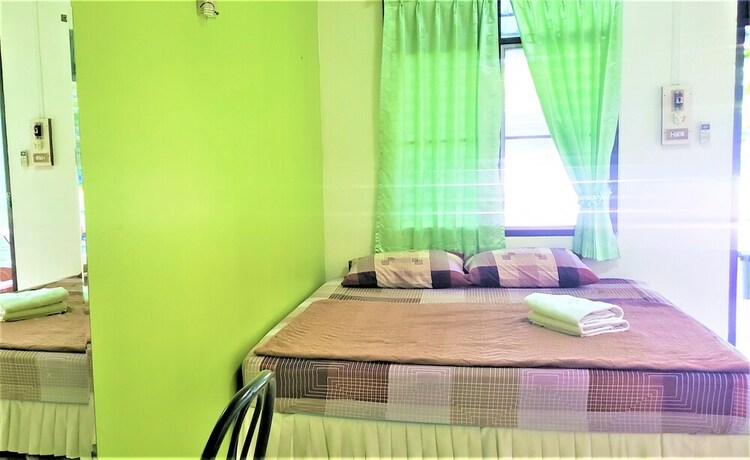 Imagen de la habitación del Hotel Pattaraporn. Foto 12