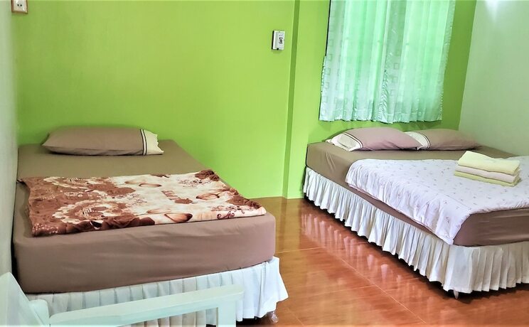 Imagen de la habitación del Hotel Pattaraporn. Foto 13