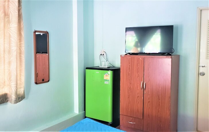 Imagen de la habitación del Hotel Pattaraporn. Foto 15