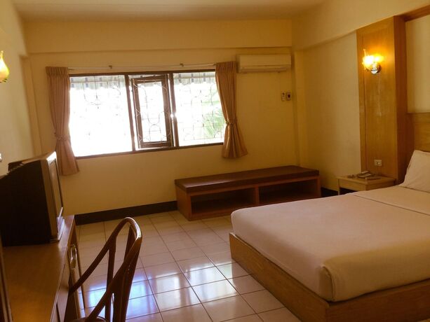 Imagen de la habitación del Hotel Pattaya At Nine. Foto 17
