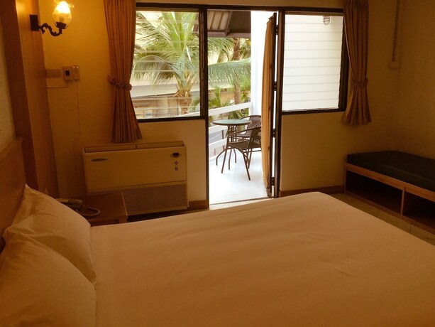 Imagen de la habitación del Hotel Pattaya At Nine. Foto 19
