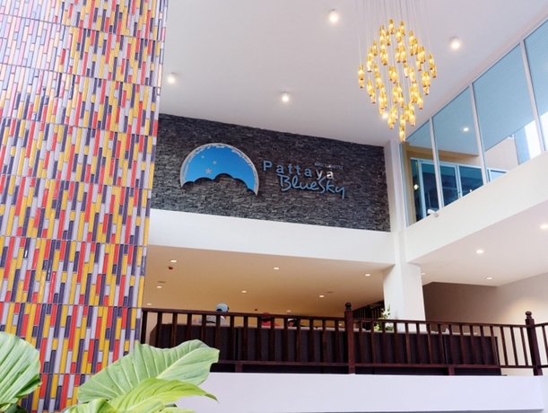 Imagen de los exteriores del Hotel Pattaya Blue Sky. Foto 10