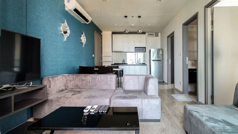 Imagen de la habitación del Hotel Pattaya Central Sea View Pool Suite. Foto 26