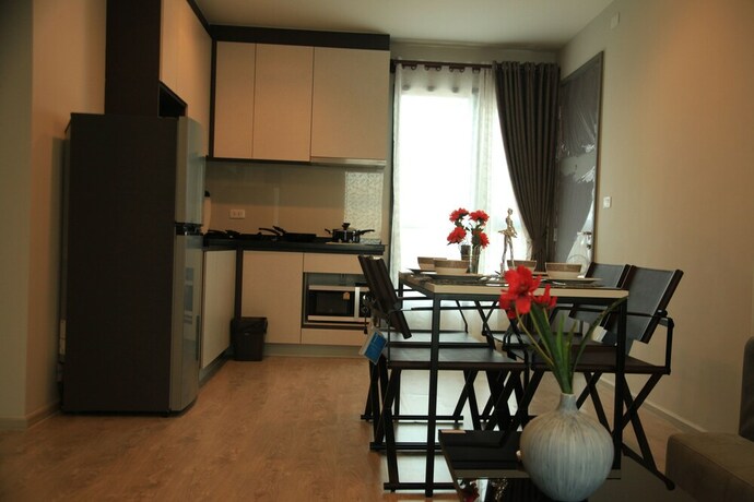 Imagen de los interiores del Hotel Pattaya Central Sea View Pool Suite. Foto 39