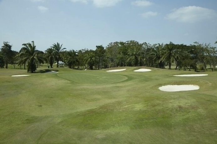 Imagen general del Hotel Pattaya Country Club. Foto 1