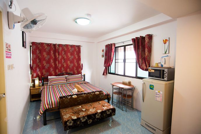 Imagen de la habitación del Hotel Pattaya Holiday Lodge. Foto 5
