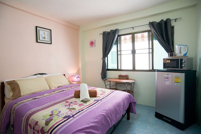 Imagen de la habitación del Hotel Pattaya Holiday Lodge. Foto 14
